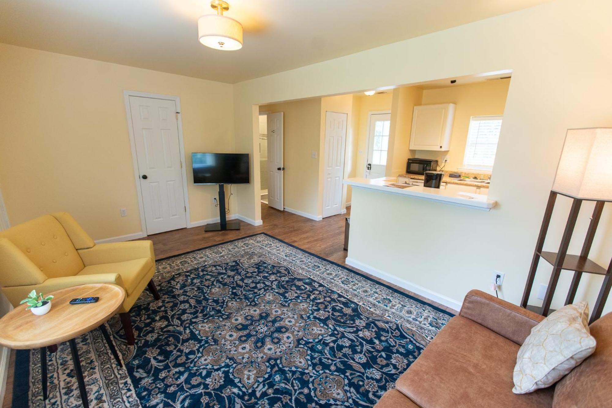 Howard'S Creek Inn White Sulphur Springs Extérieur photo