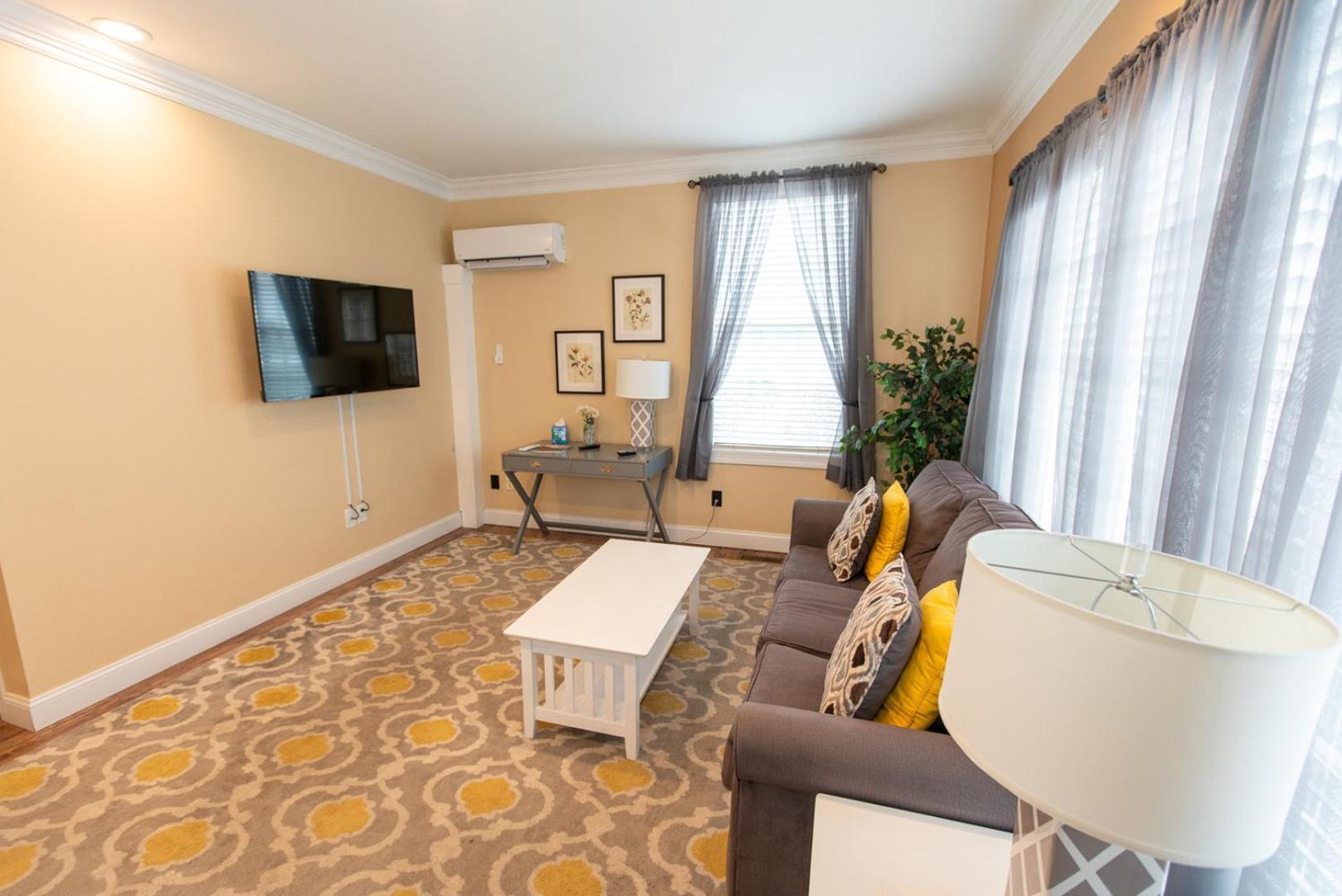 Howard'S Creek Inn White Sulphur Springs Extérieur photo